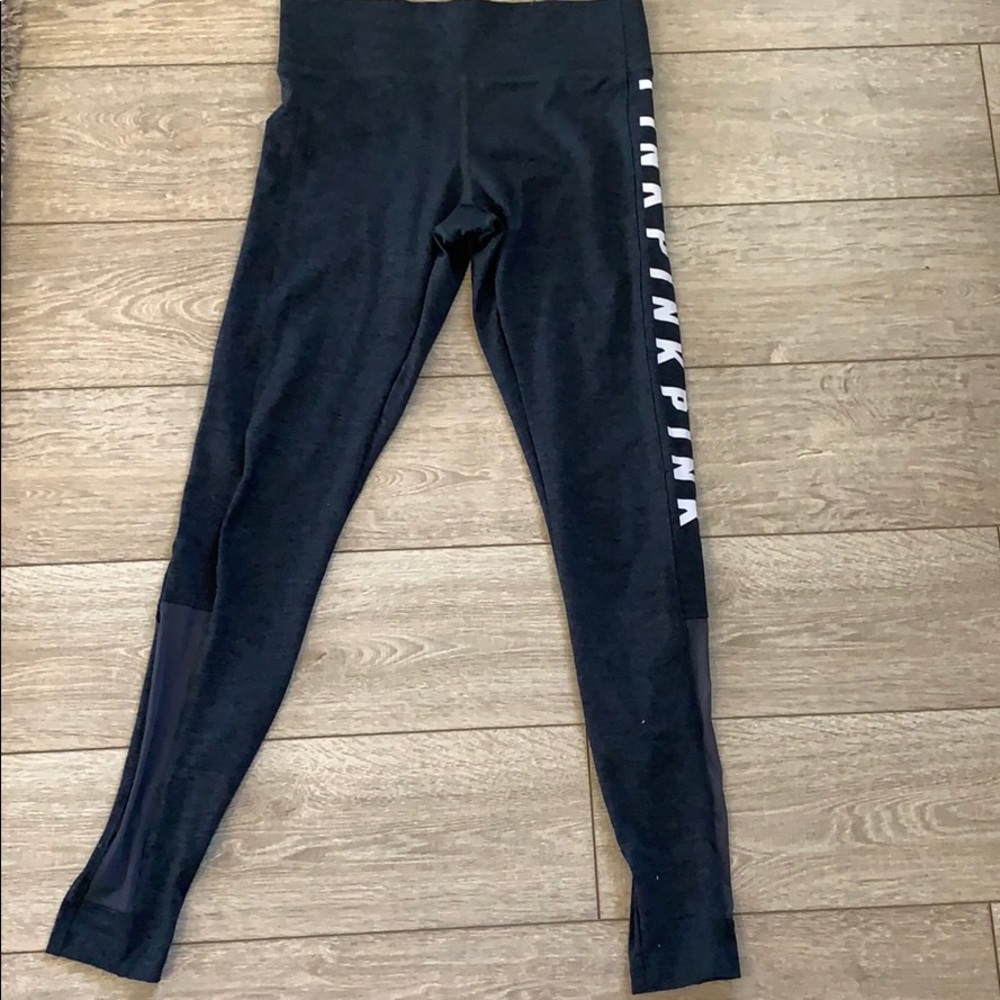 PINK VICTORIA’s SECREt LEGGINGS IN GRAY